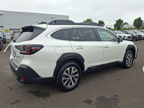 Certified 2024 Subaru Outback Premium AWD/4WD image 6