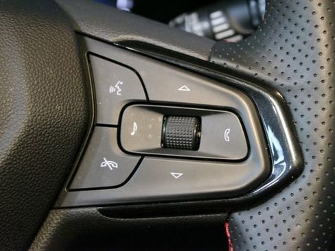 Used 2025 Chevrolet TrailBlazer RS AWD/4WD image 22