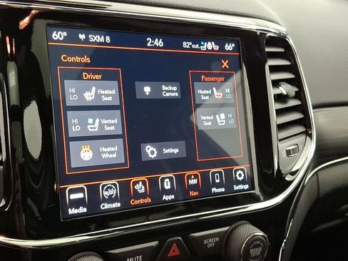 Used 2021 Jeep Grand Cherokee Limited w/ Quick Order Package 28K 80th AWD/4WD image 19