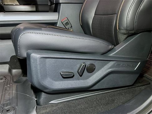 New 2026 Ford F250 Lariat w/ Lariat Premium Package image 15