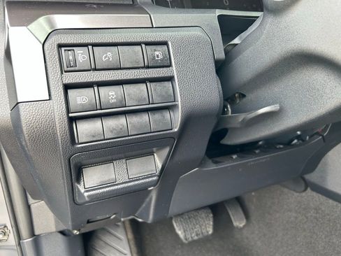 Used 2025 Toyota 4Runner SR5 image 29