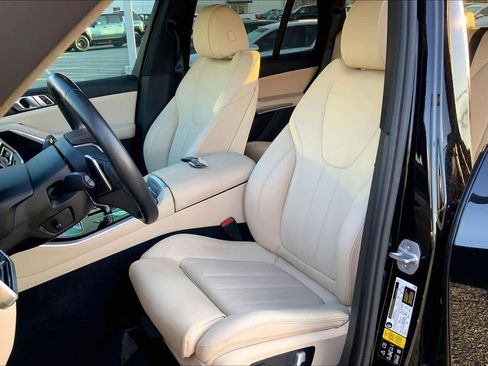 Used 2020 BMW X5 xDrive40i w/ Premium Package image 8