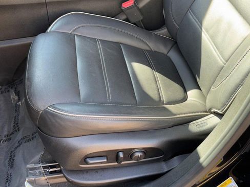 Used 2019 GMC Acadia Denali w/ Technology Package image 26