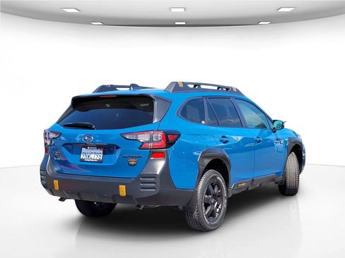 Certified 2025 Subaru Outback Wilderness AWD/4WD image 6