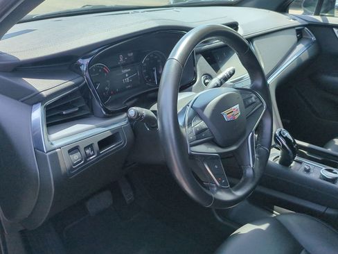 Used 2023 Cadillac XT5 Luxury FWD image 10