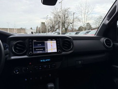 Certified 2021 Toyota Tacoma TRD Off-Road w/ Technology Package image 22