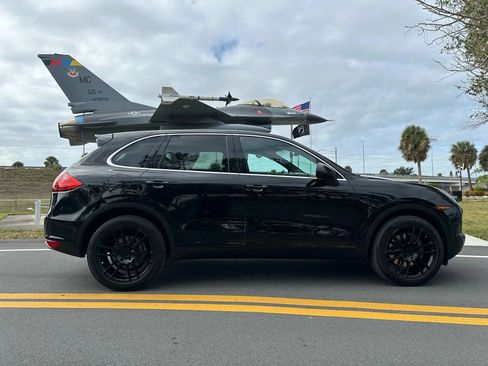 Used 2012 Porsche Cayenne image 1