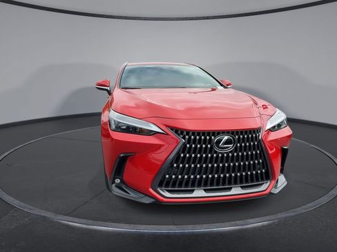 Used 2024 Lexus NX 250 FWD image 3