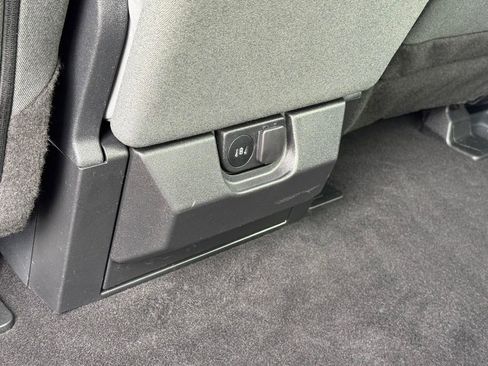 Used 2025 Ford F150 XLT w/ Equipment Group 301A Standard AWD/4WD image 9