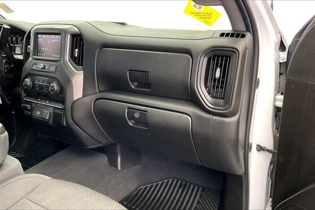 Used 2020 Chevrolet Silverado 2500 Custom w/ Custom Value Package AWD/4WD image 15