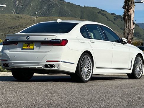 Used 2022 BMW ALPINA B7 xDrive w/ Luxury Rear Seating Package AWD/4WD image 3