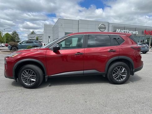 Certified 2025 Nissan Rogue S AWD/4WD image 2