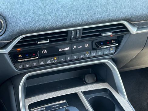 New 2026 MAZDA CX-90 Plug-In Hybrid w/ Preferred AWD/4WD image 17