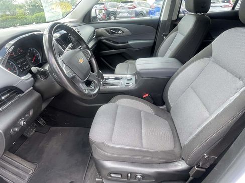 Used 2020 Chevrolet Traverse LT FWD image 15