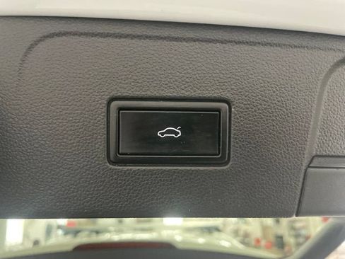 Used 2018 Volkswagen Atlas SE AWD/4WD image 9