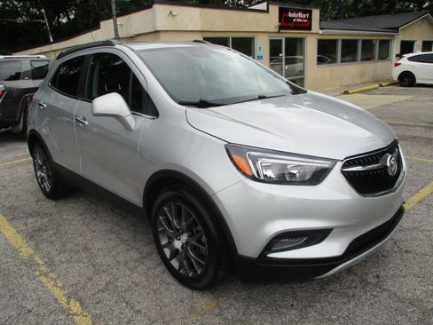 Used 2020 Buick Encore Sport Touring w/ Safety Package FWD image 4