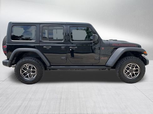 Used 2024 Jeep Wrangler Unlimited Rubicon w/ Technology Group AWD/4WD image 5