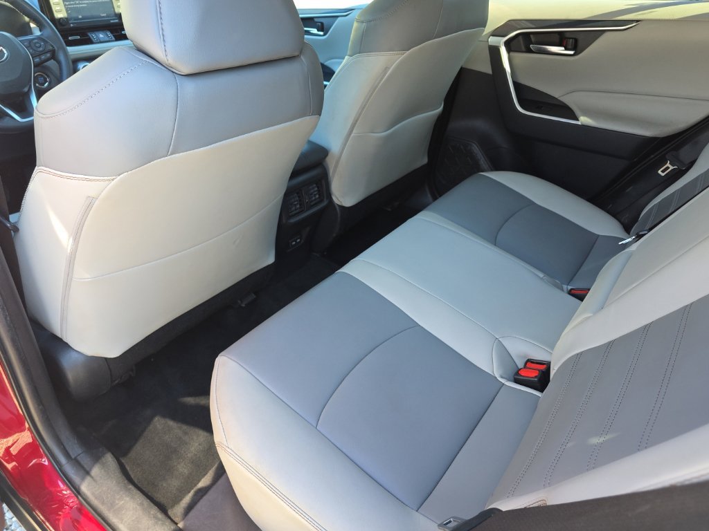 Certified 2022 Toyota RAV4 XLE Premium AWD/4WD image 14
