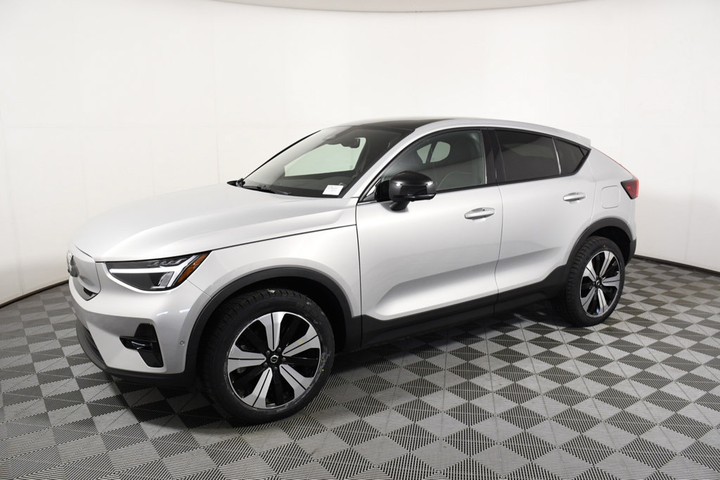 Used 2023 Volvo C40 P8 Recharge Plus AWD/4WD image 2