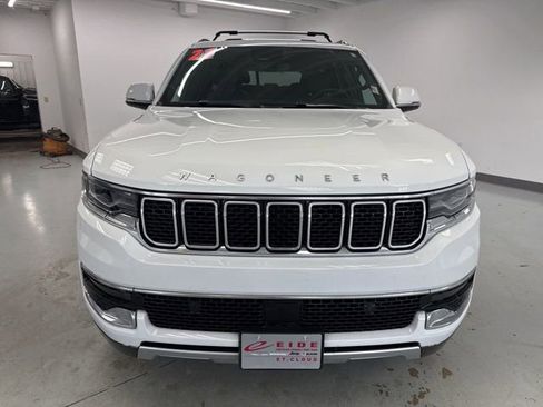 Used 2022 Jeep Wagoneer Series II w/ Premium Group I image 3