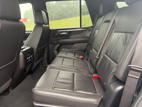 Used 2025 Chevrolet Tahoe LT AWD/4WD image 31