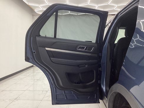 Used 2018 Ford Explorer XLT w/ Equipment Group 201A image 24