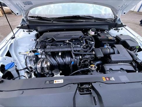New 2026 Hyundai Elantra SEL Sport Premium FWD image 11