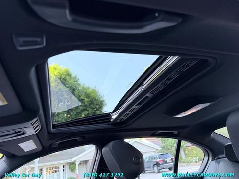 Used 2018 BMW 330e RWD image 13