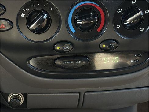 Used 2005 Toyota Tundra SR5 AWD/4WD image 18