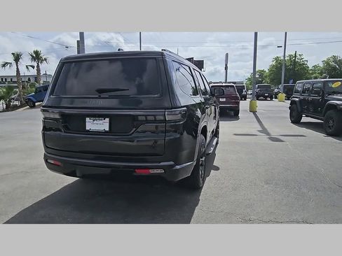 New 2026 Jeep Grand Wagoneer Limited w/ Convenience Group I AWD/4WD image 34