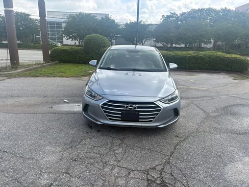 Used 2017 Hyundai Elantra SE FWD image 6