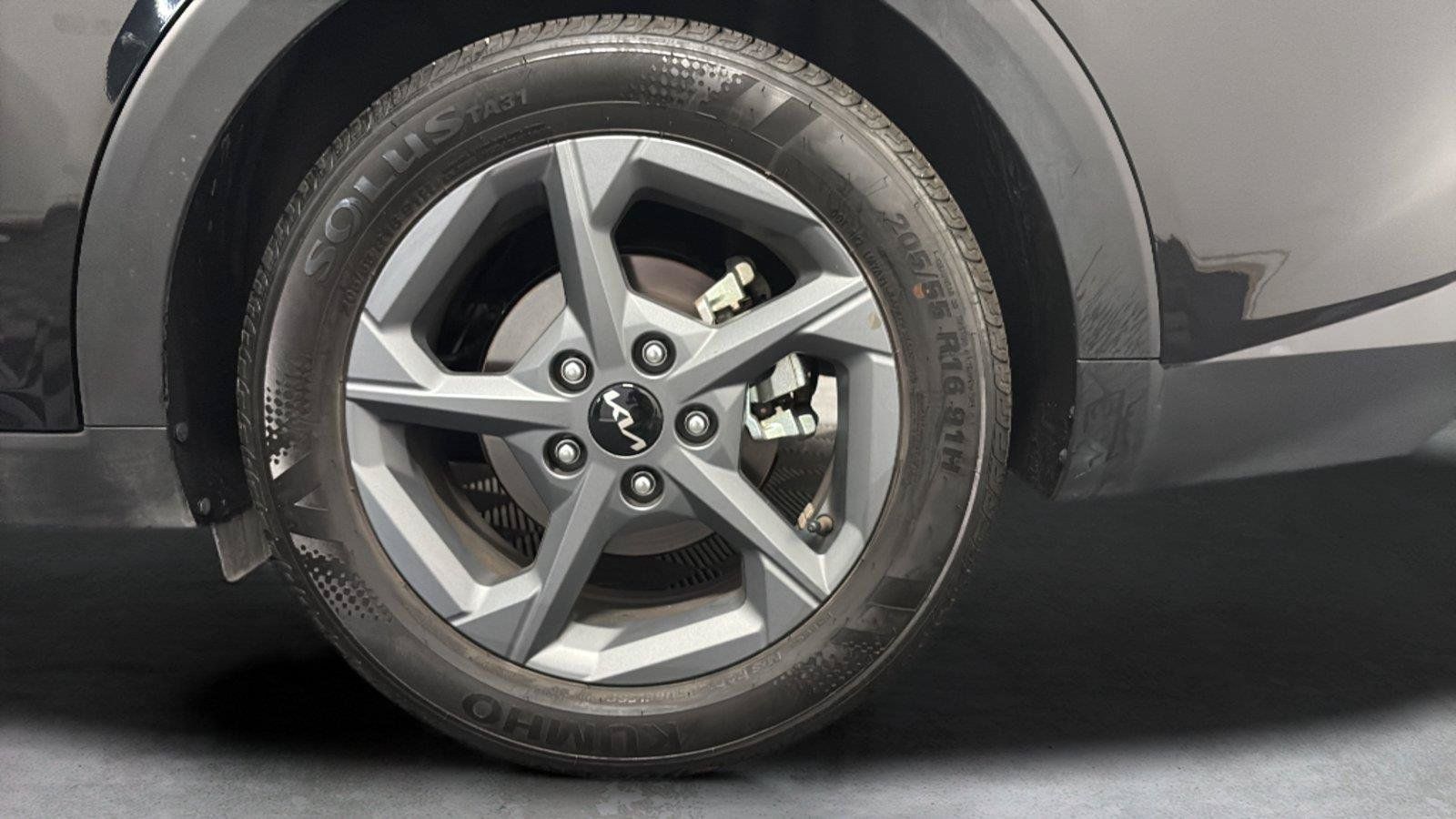 Used 2025 Kia K4 FWD image 25