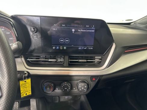 Used 2024 Chevrolet Trax RS w/ Driver Confidence Package image 21
