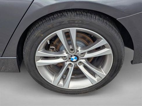 Used 2018 BMW 330i Sedan RWD image 25