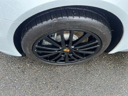 Used 2018 Porsche Panamera 4S image 12