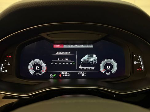 Used 2025 Audi Q7 2.0T Premium w/ Convenience Plus Package image 19