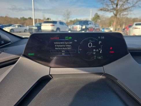 Used 2024 Toyota Prius Prime Premium image 21