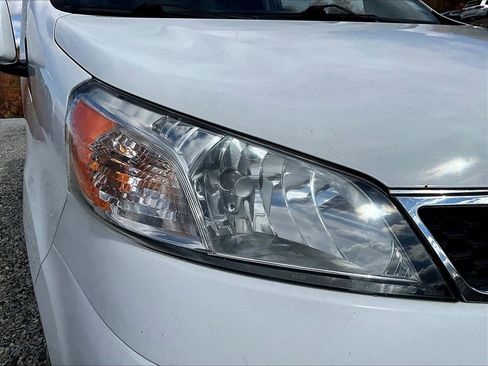 Used 2015 Nissan NV200 SV w/ Technology Package image 23