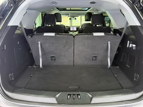 Used 2021 Ford Explorer XLT w/ Equipment Group 202A AWD/4WD image 49