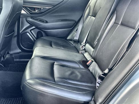 Used 2021 Subaru Outback Limited image 15