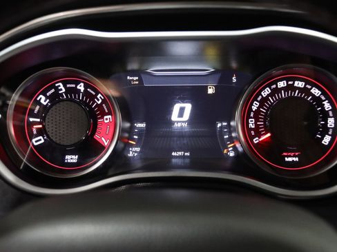 Used 2017 Dodge Challenger SRT image 62