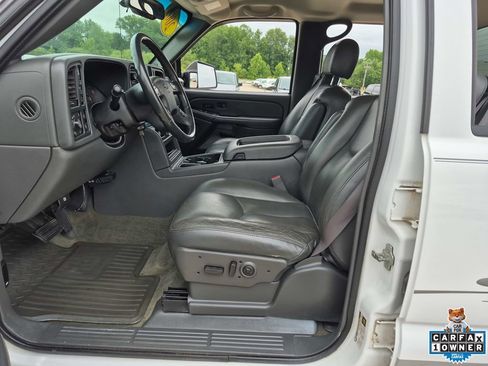 Used 2005 Chevrolet Silverado 3500 4x4 Crew Cab image 9