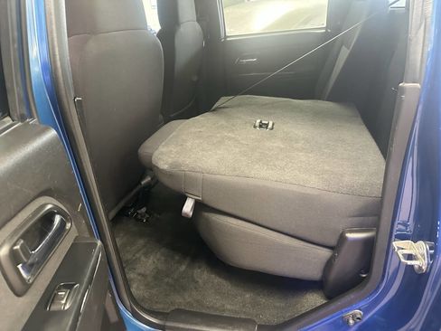 Used 2012 Chevrolet Colorado LT image 23