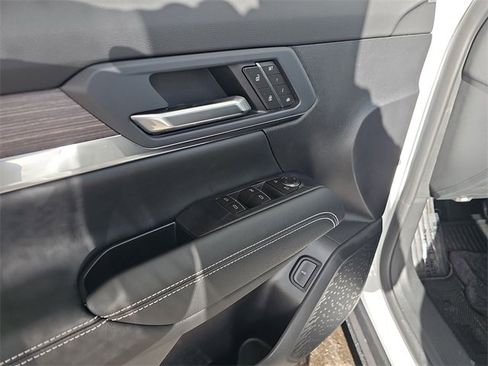 New 2026 GMC Terrain Denali image 23