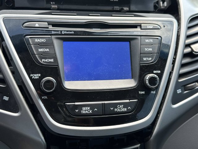 Used 2015 Hyundai Elantra SE w/ Option Group 02 FWD image 25