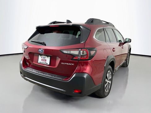Used 2025 Subaru Outback Premium AWD/4WD image 13