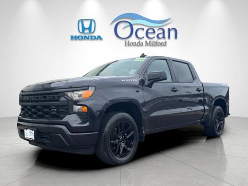 Used 2023 Chevrolet Silverado 1500 Custom AWD/4WD image 7