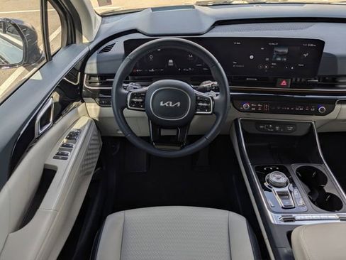 Certified 2025 Kia Carnival SX Prestige image 25