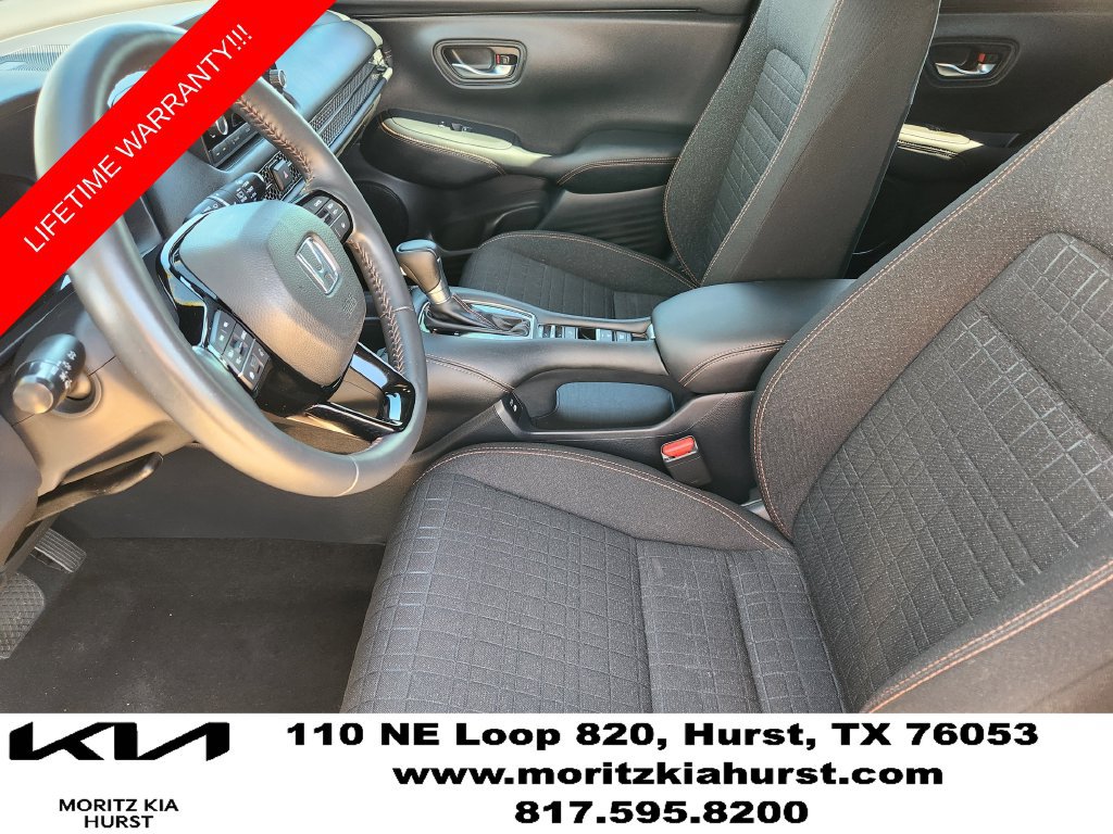 Used 2025 Honda HR-V Sport image 17