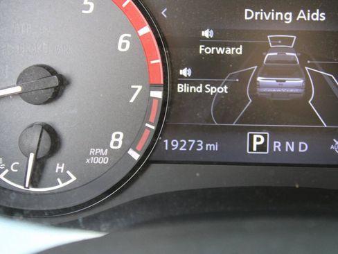 Used 2024 Nissan Frontier PRO-4X w/ Pro Premium Package image 11